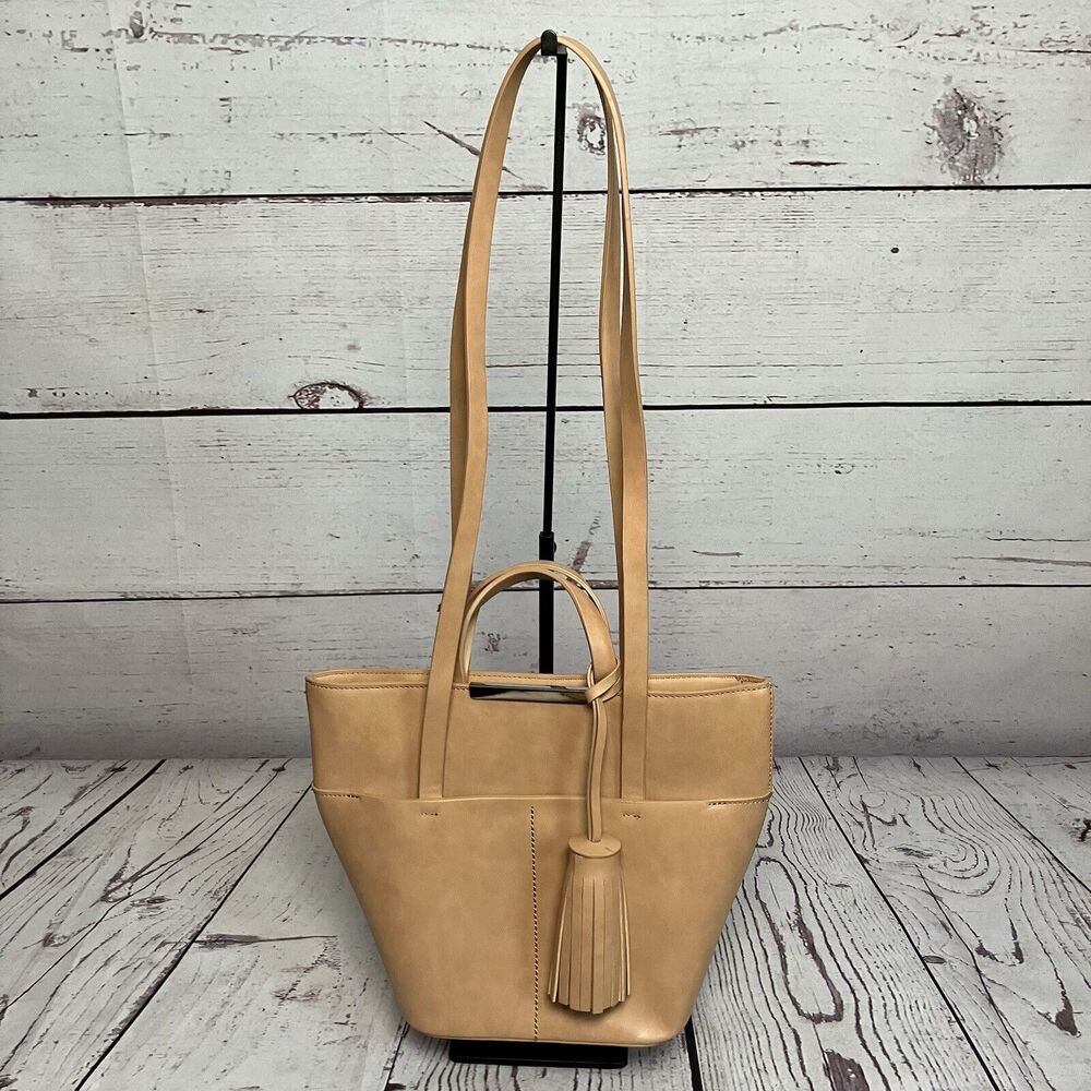 Zara Vegan Leather Tan Handbag Tassel Charm Neutral‎ Boho Bucket Bag